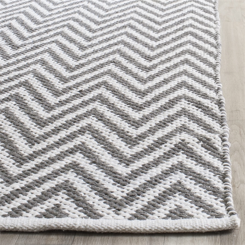Safavieh Montauk Grey Contemporary Rug - 8' x 10'