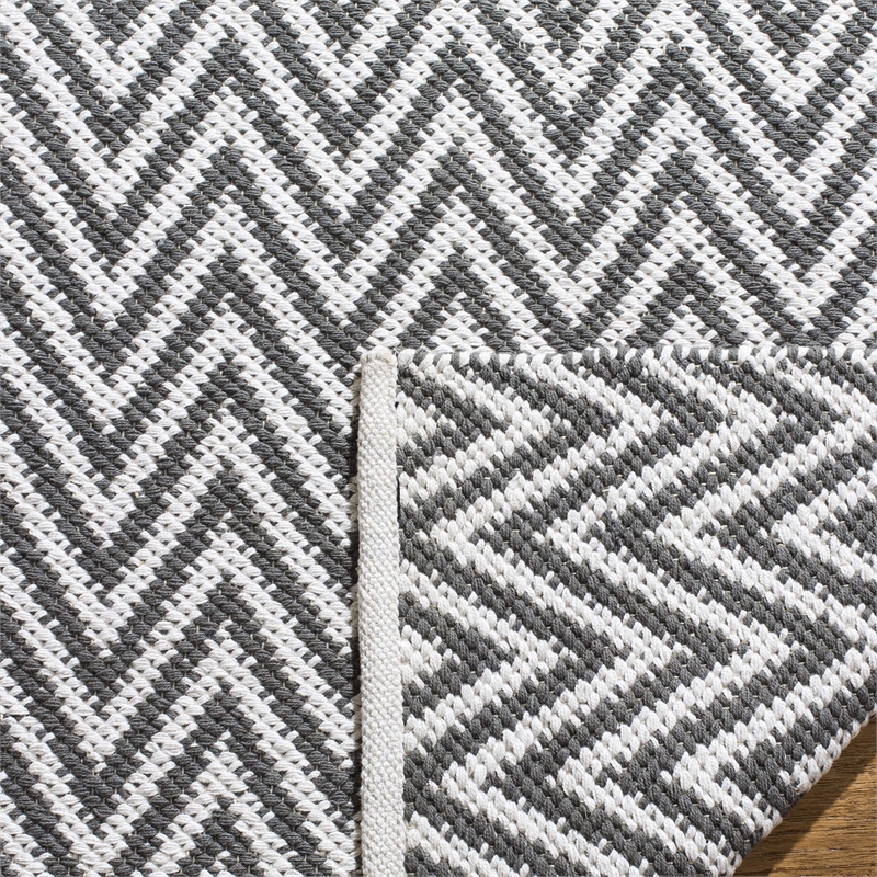 Safavieh Montauk Grey Contemporary Rug - 8' x 10'