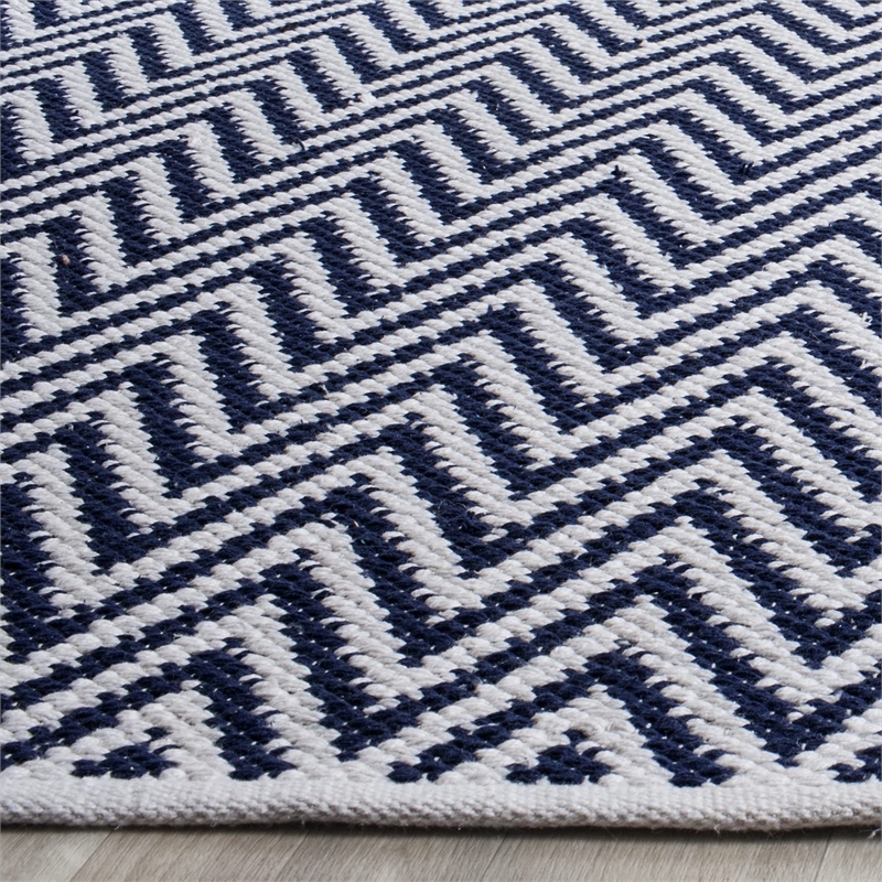 Safavieh Montauk Navy Contemporary Rug - 8' x 10'