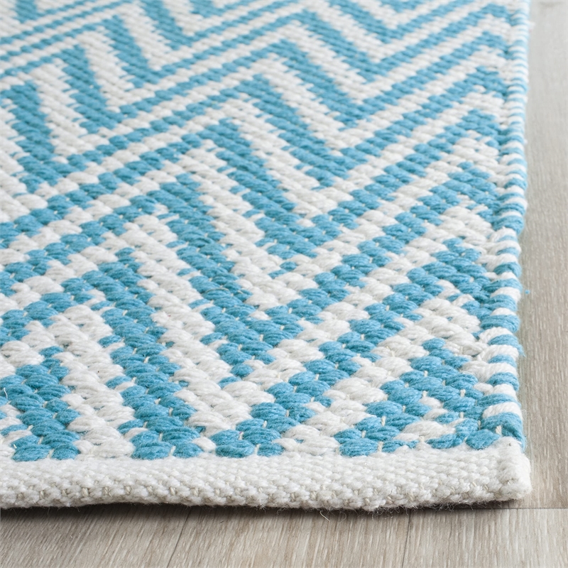 Safavieh Montauk Turquoise Contemporary Rug - Runner 2'3