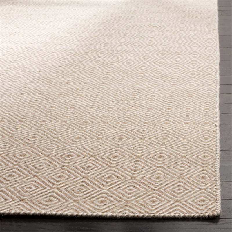 Safavieh Oasis Brown Area Rug - 6' x 9'