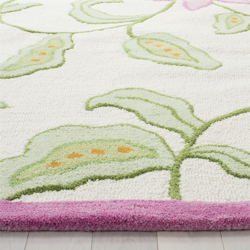 Safavieh Ivory Novelty Rug - Square 5'