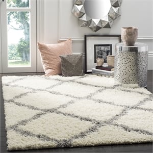 Safavieh Dallas Shag Ivory Shag Rug - 6' x 9'