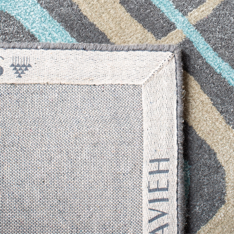 Safavieh Soho 5' X 8' Wool and Viscose Hand Tufted Rug in Gray / Blue