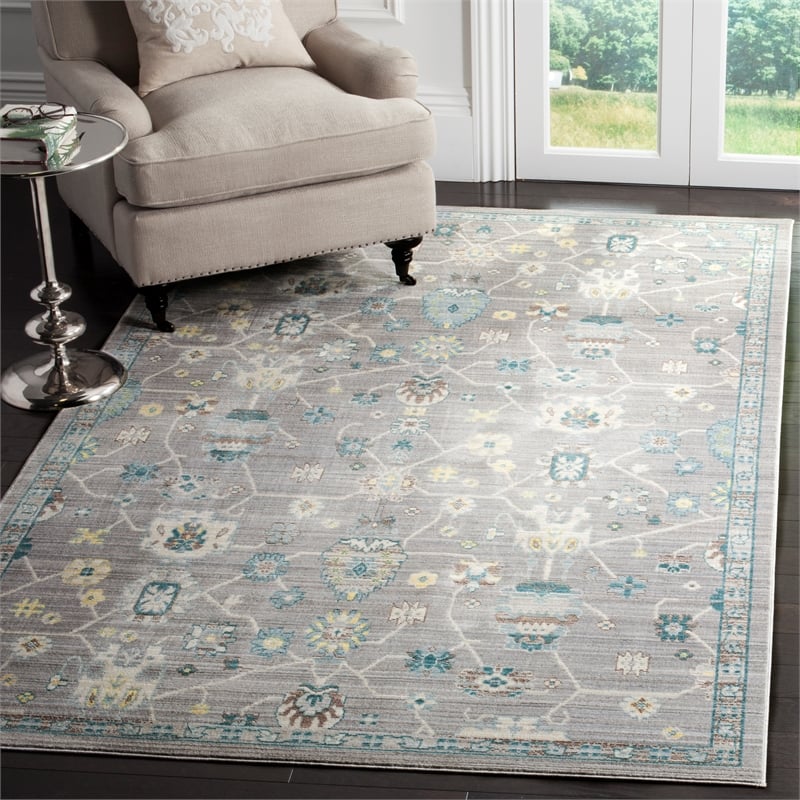 Safavieh Valencia 4' X 6' Polyester Power Loomed Rug in Mauve / Ivory