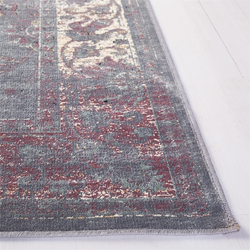 Safavieh Vintage 2' x 3' Rug in Gray