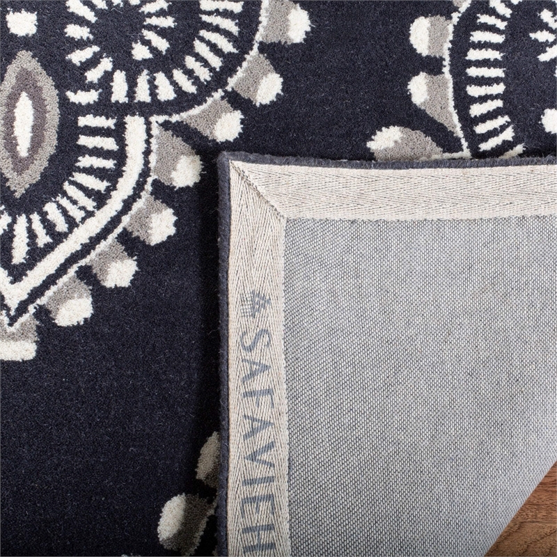 Safavieh Wyndham Dark Grey Contemporary Rug - 6' x 9'