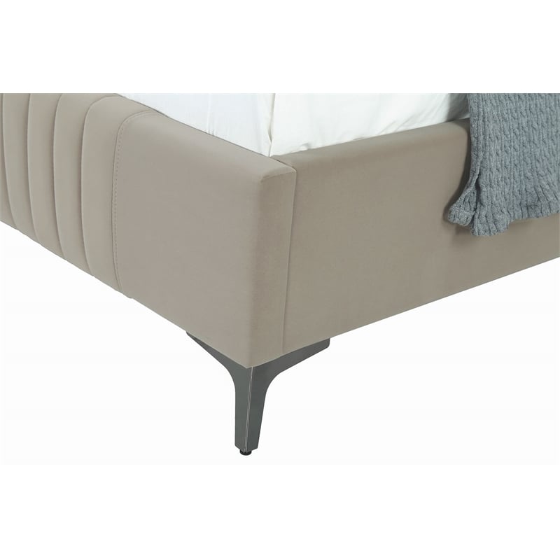 Manhattan Comfort Promenade Queen-Size Bed made from Solid Wood in Rustic Taupe