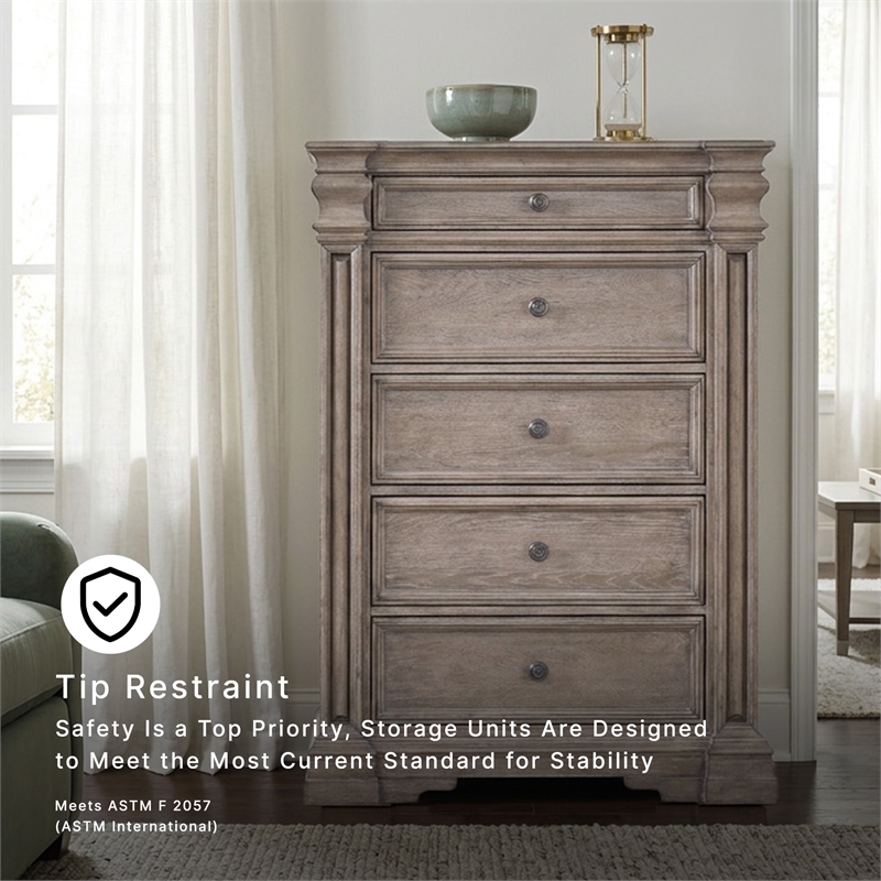 Ashley Furniture Blairhurst Light Brown Chest of Drawers