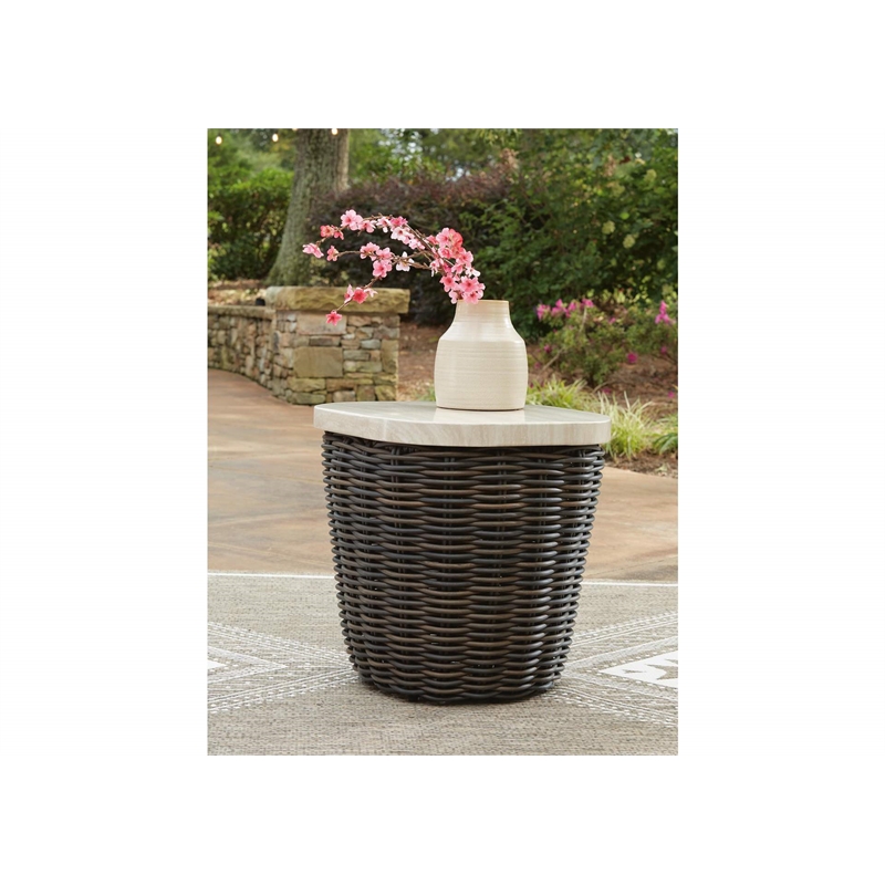 Signature Design by Ashley Peridot Trellis Outdoor End Table