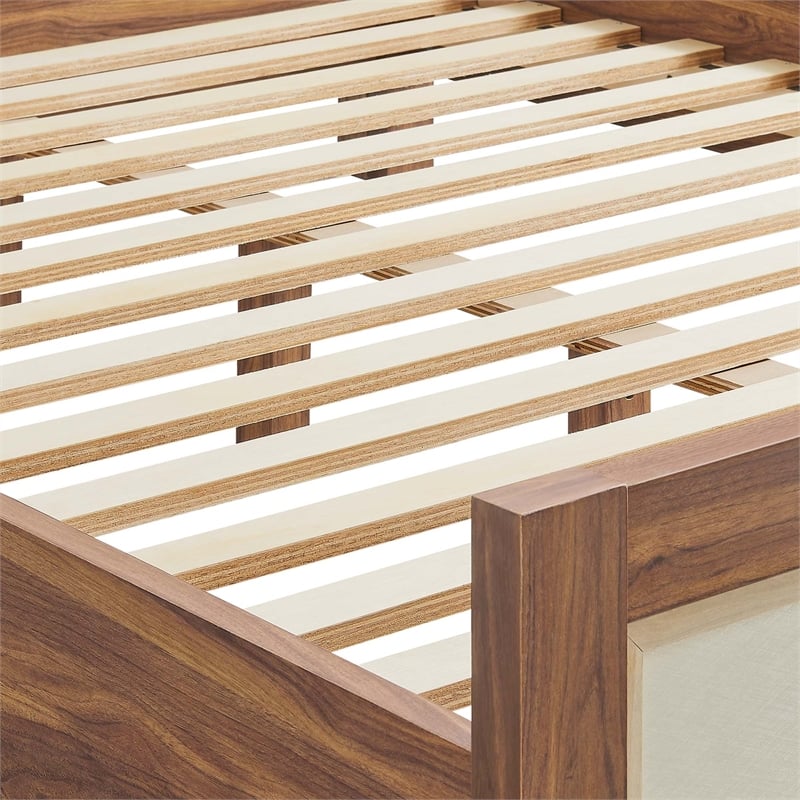 Capri Wood Grain Queen Platform Bed in Walnut