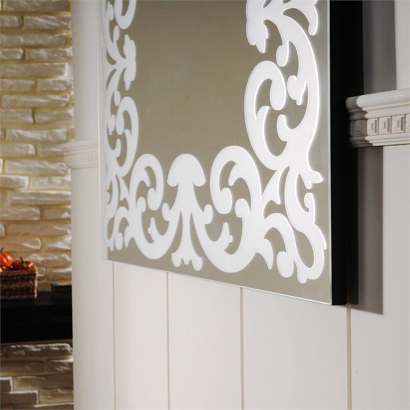 Furniture of America Queens Contemporary Wood Frame Wall Mirror in Silver