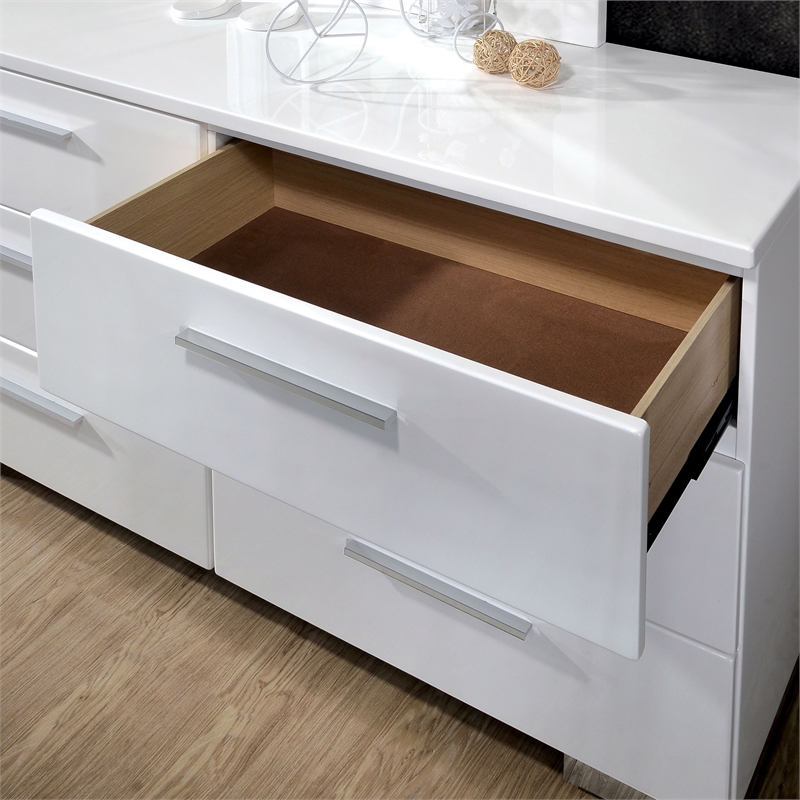 Furniture of America Krister 2-Piece Solid Wood Dresser and Mirror in White
