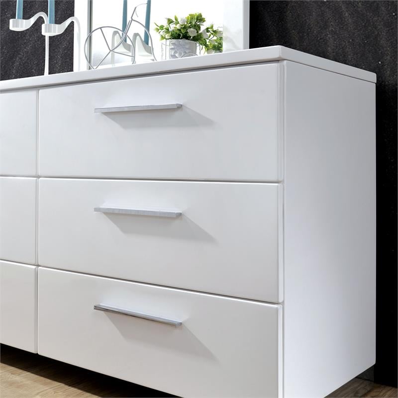 Furniture of America Krister 2-Piece Solid Wood Dresser and Mirror in White