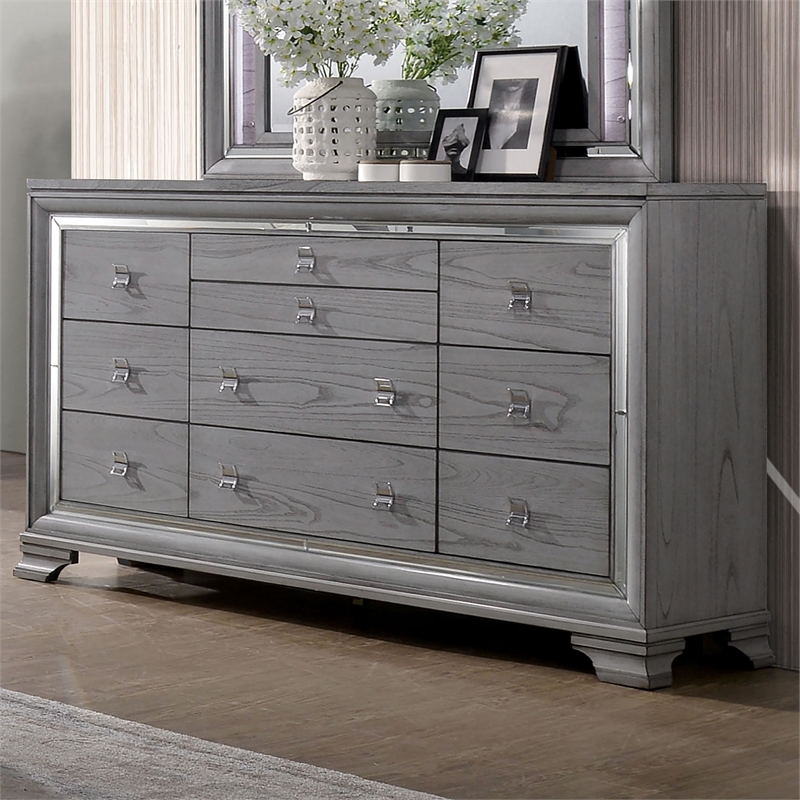 Furniture of America Hariston Contemporary Wood 8-Drawer Dresser in Light Gray