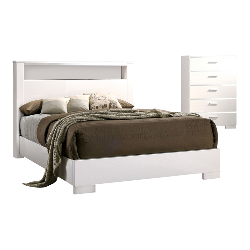 Furniture of America Quaker 2pc White Solid Wood Bedroom Set - Cal King + Chest