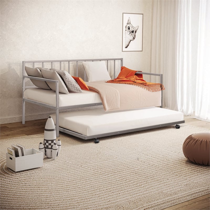Furniture of America Malady Metal Daybed with Trundle in Silver
