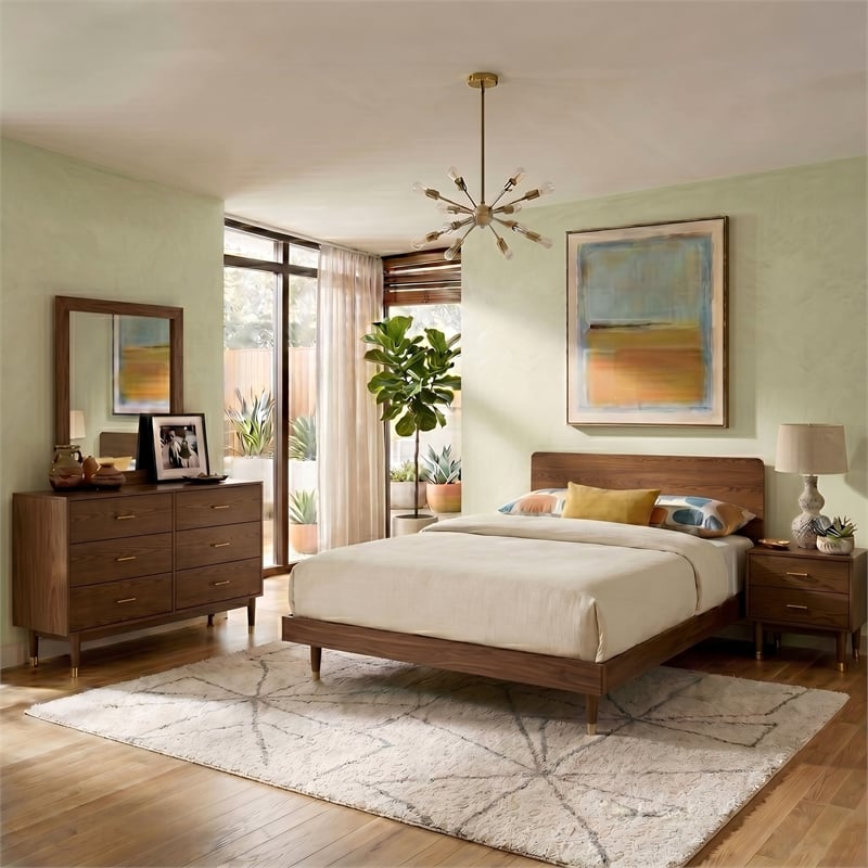Furniture of America Korva Solid Wood Queen 4-Piece Bedroom Set in Walnut