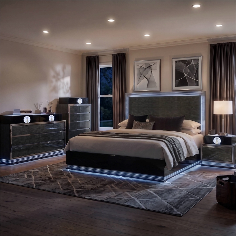 Furniture of America Elvor Solid Wood King 4-Piece Bedroom Set in Dark Gray
