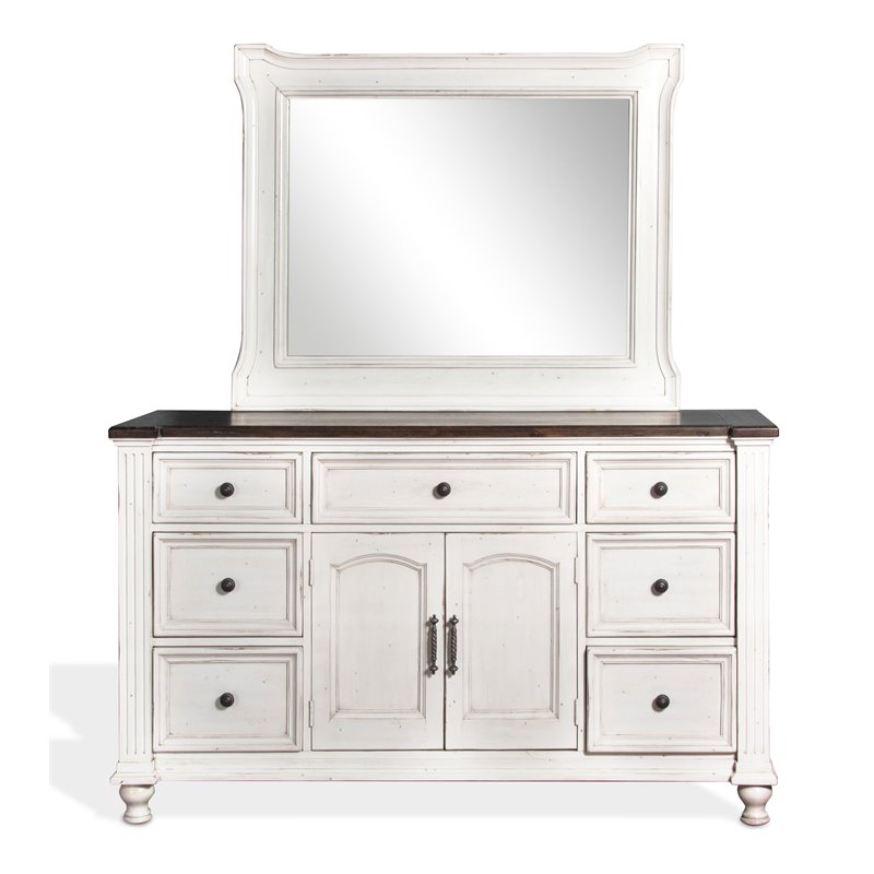 Sunny Designs Carriage House 68