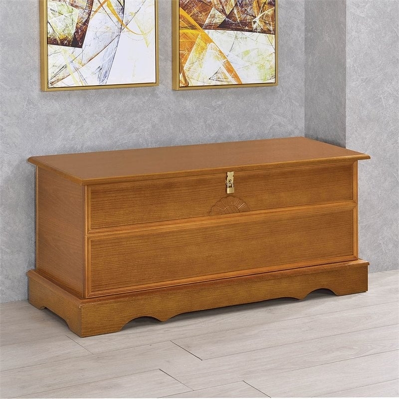Catania Rectangular Traditional Wood Cedar Chest in Natural Honey