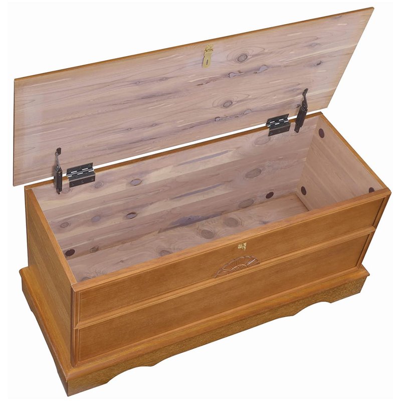 Catania Rectangular Traditional Wood Cedar Chest in Natural Honey
