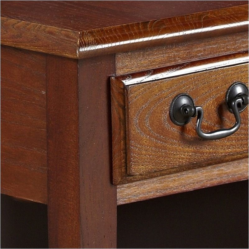 Bowery Hill Chairside Lamp Table with Drawer in Medium Oak Finish