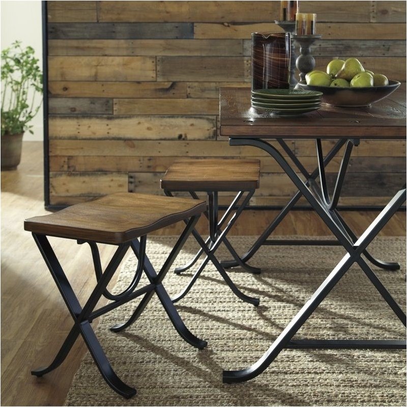 Bowery Hill Signature Design by 5 Piece Rectangular Dining Set in Brown