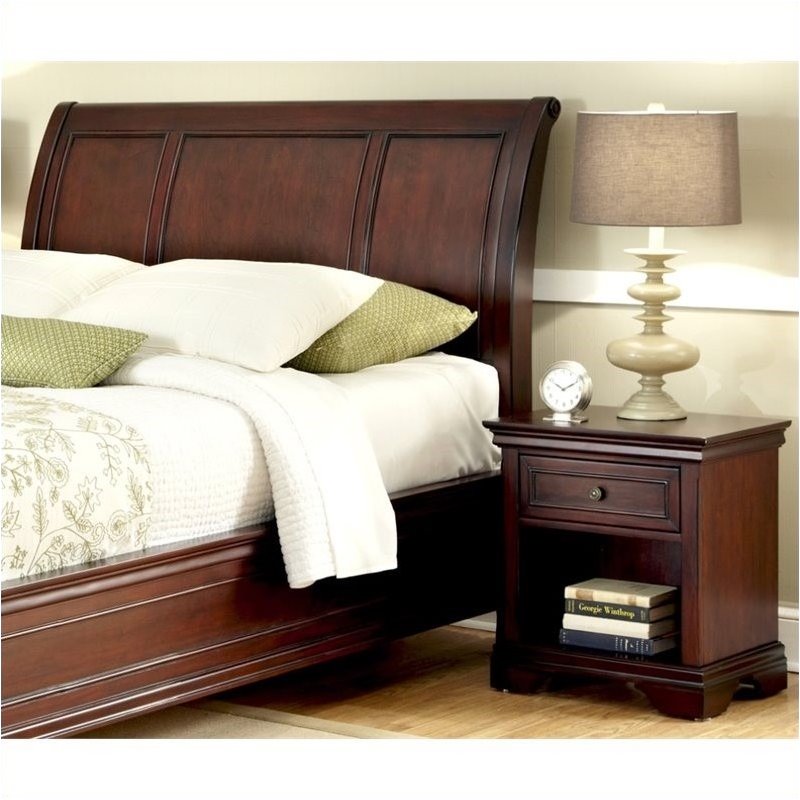 Bowery Hill King California King Sleigh Headboard with Nightstand