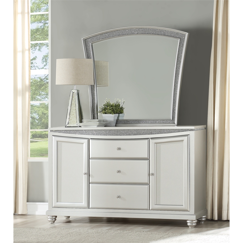 Bowery Hill Buffet Server with 3 Drawers and 2 Doors in Platinum