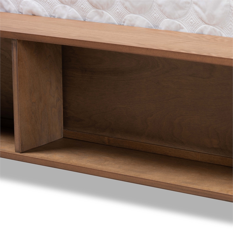 Bowery Hill Brown Finished Wood King Size 4-Drawer Bed