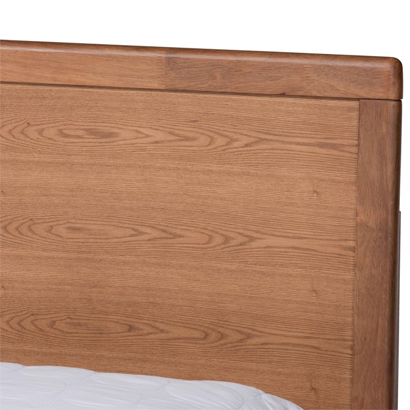 Bowery Hill Brown Finished Wood Queen Size 3-Drawer Bed