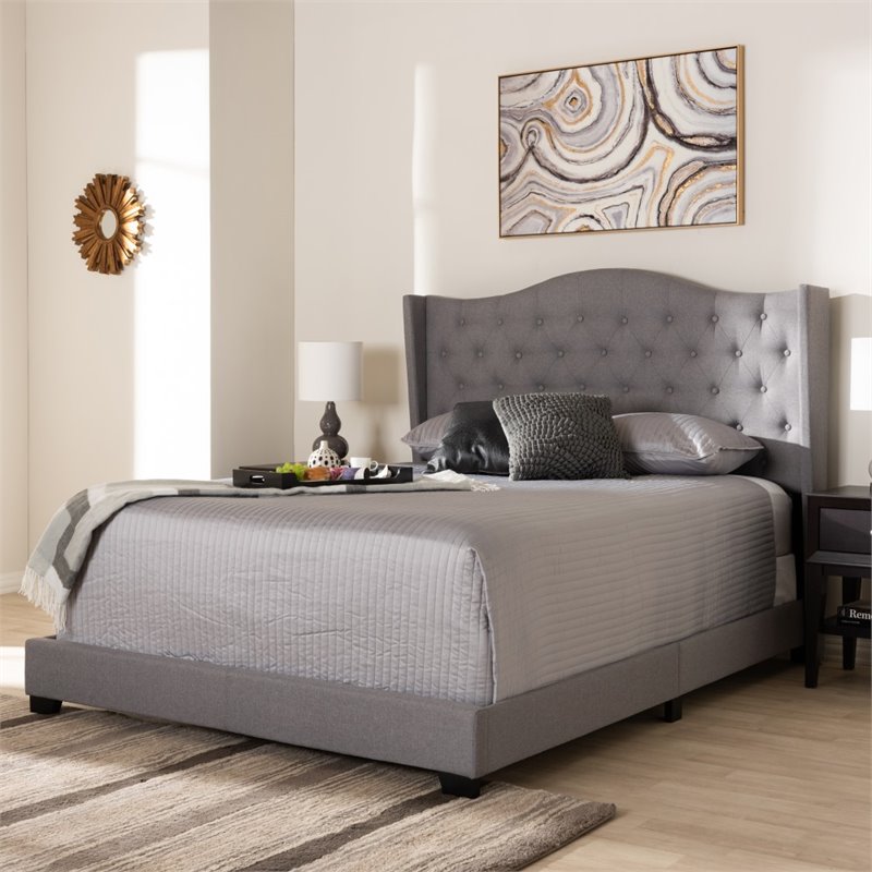 Bowery Hill Traditional Upholstered Fabric Tufted Queen Bed in Grey
