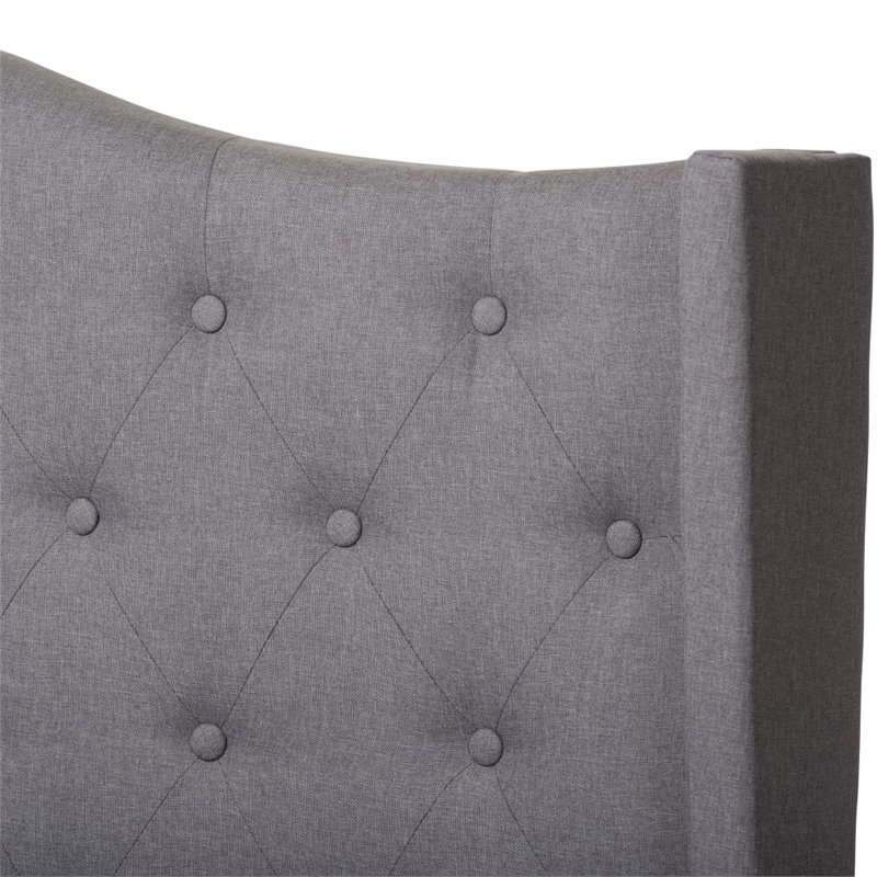 Bowery Hill Traditional Upholstered Fabric Tufted Queen Bed in Grey