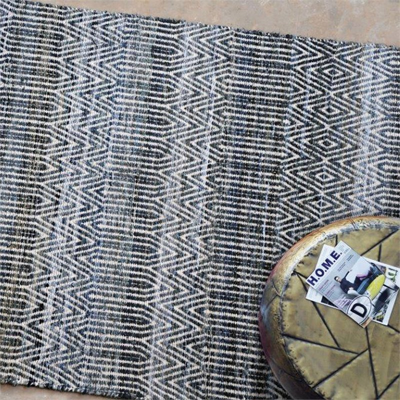 Bowery Hill Modern 5' x 8' Hand Woven Wool Rug in Denim Blue