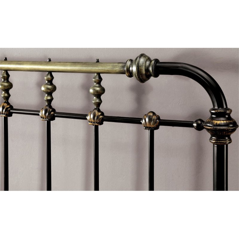 Bowery Hill Farmhouse Metal Queen Spindle Bed in Antique Black