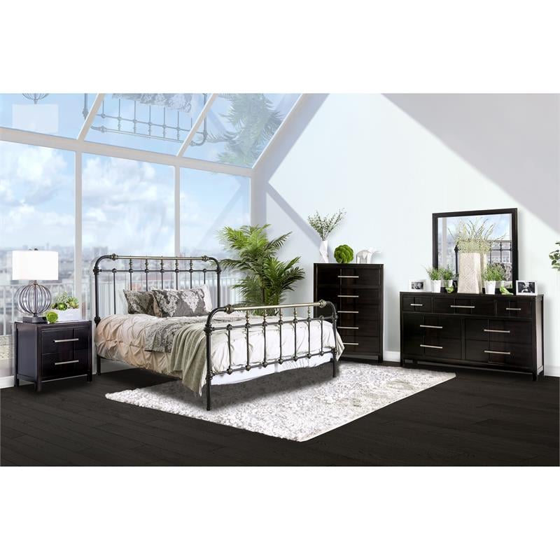 Bowery Hill Metal Antique Black Full Spindle Bed Rectangular Easy Assembly 54.75