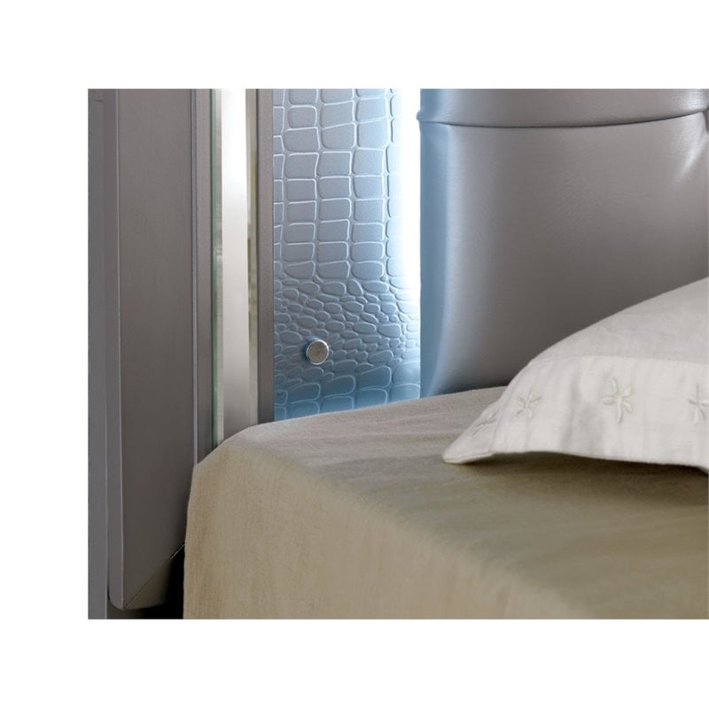 Bowery Hill Solid Wood Silver King Panel Bed Rectangular LED Lighting 65