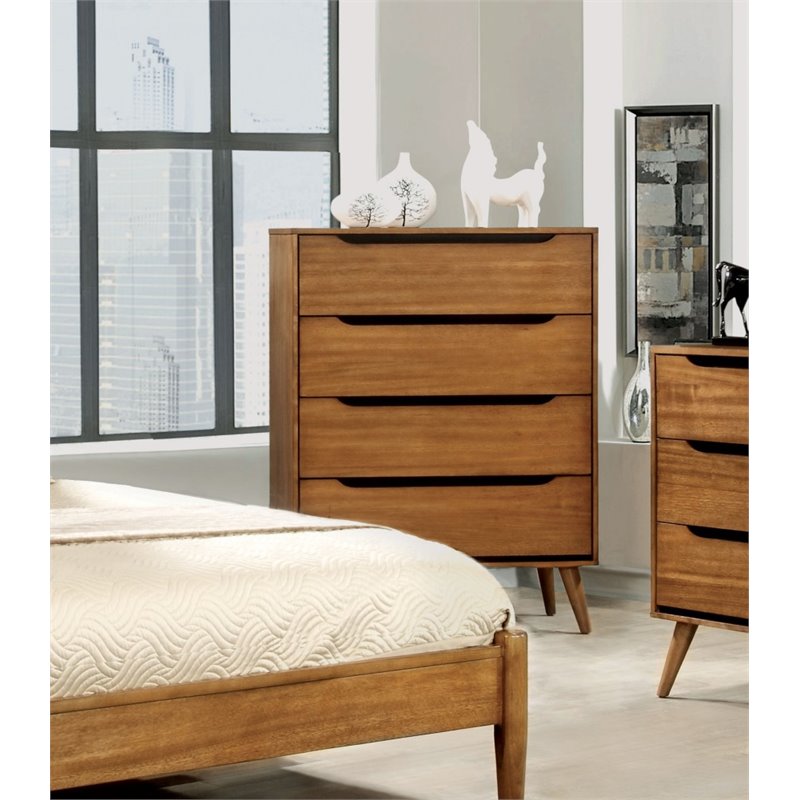 Bowery Hill 4-Drawer Mid-Century Solid Wood/Wood Veneer/MDF Chest in Oak
