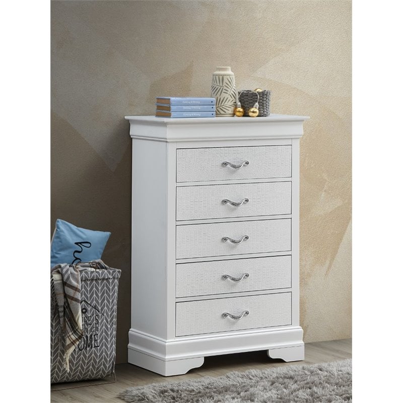 Bowery Hill Engineered Wood Transitional 5 Drawer Chest in Silver Champagne
