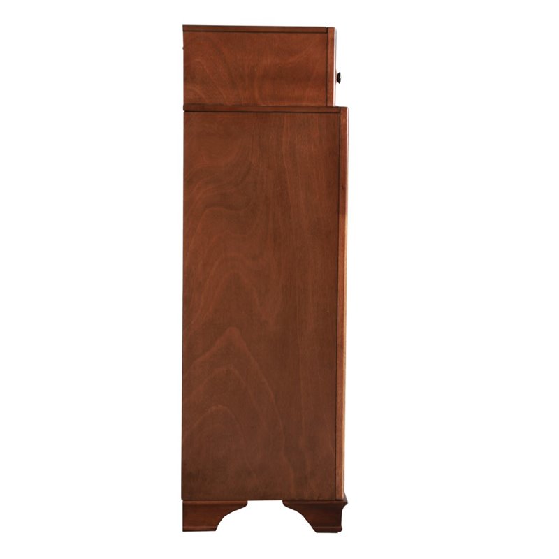 Bowery Hill Engineered Wood Transitional 7 Drawer Chest in Oak