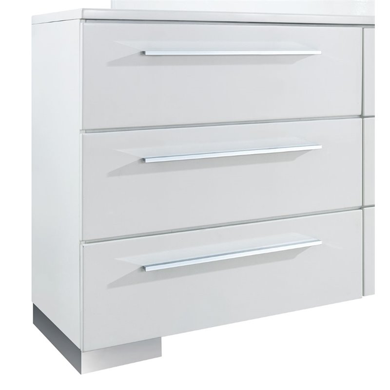 Bowery Hill 4pc Wood Bedroom Set - Queen+Nightstand+Dresser+Mirror in White