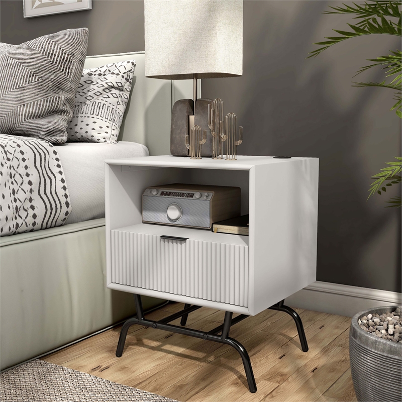 Bowery Hill Wood Storage End Table with USB Port in White Pure
