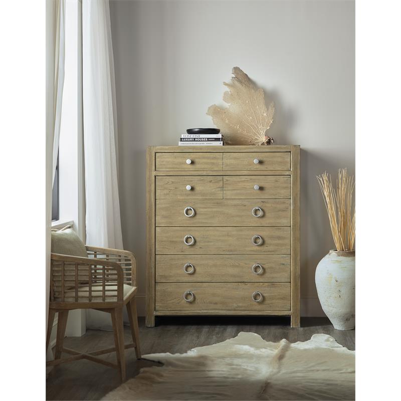 Bowery Hill Modern / Contemporary Bedroom Six-Drawer Chest in Wood