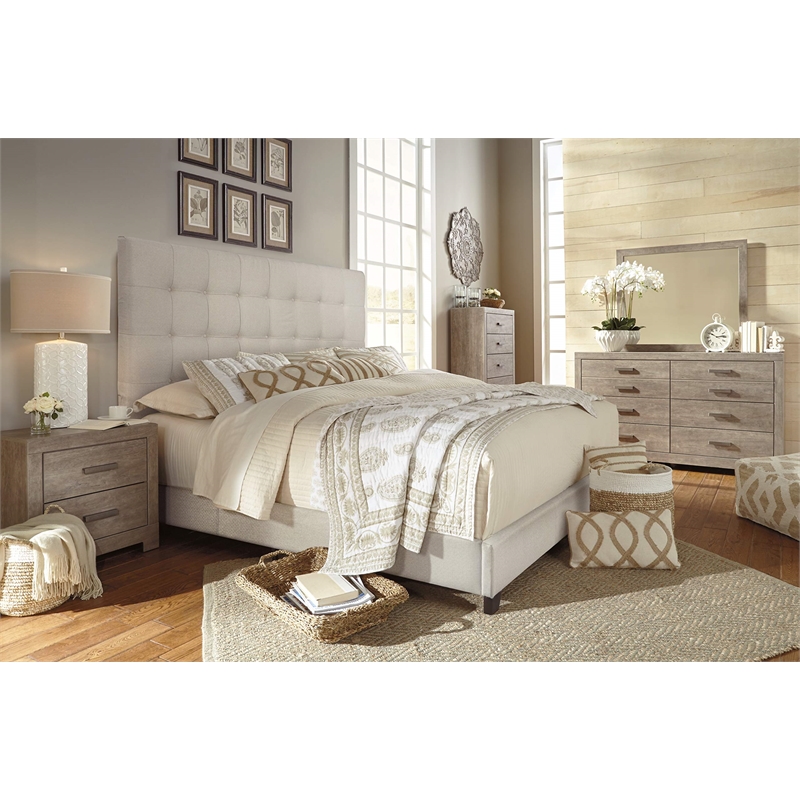 Bowery Hill Tufted Engineered Wood Frame Queen Panel Bed in Beige