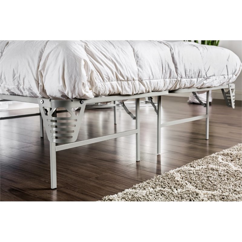 Bowery Hill Transitional Metal Full Bed Frame in Silver Finish