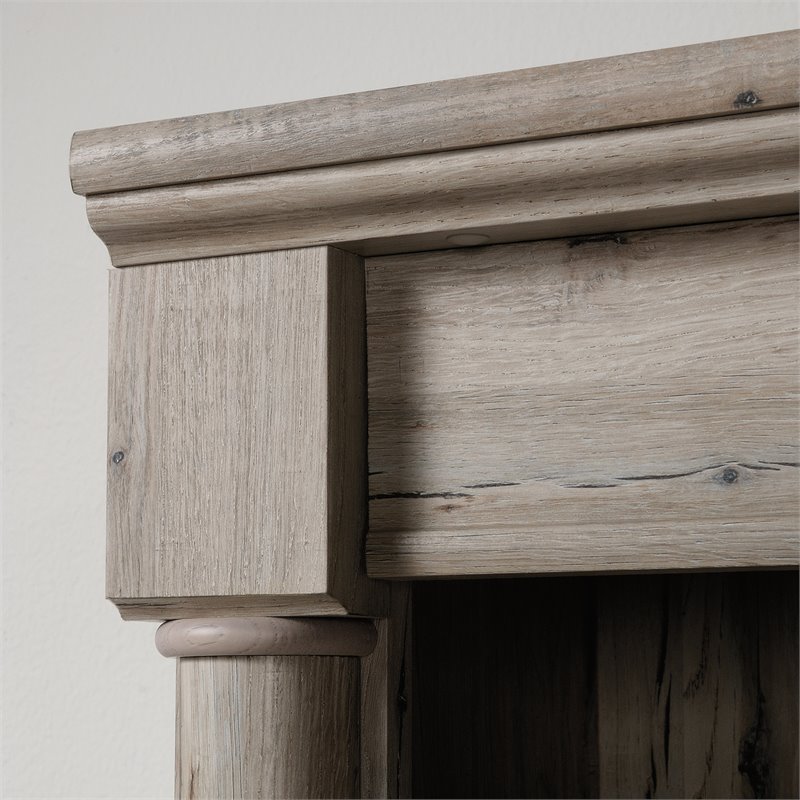 Bowery Hill Traditional Engineered Wood 3-Shelf Bookcase in Split Oak
