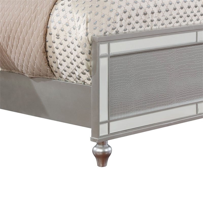 Bowery Hill Modern / Contemporary Wood Queen Bed with LED in Silver