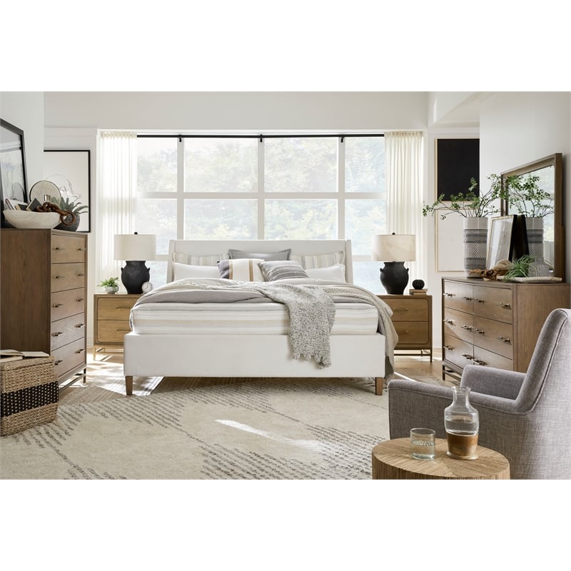Bowery Hill Traditional Wood King White Upholstered Island Bed