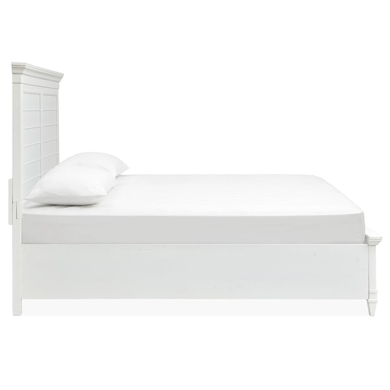 Bowery Hill Traditional Wood White Dove Queen White Panel Bed